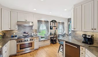 709 High St, Bath, ME 04530