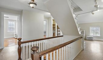 4506 220th Trl, Amana, IA 52203