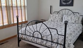 308 E Flint Hills Dr, Alma, KS 66401