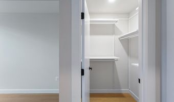 733 8TH St SE 02, Washington, DC 20003