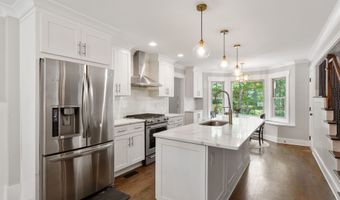1726 Brookstone Way NW, Acworth, GA 30101
