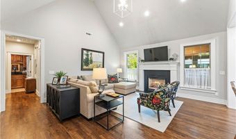 5204 SW Ridge Mont Rd, Bentonville, AR 72713