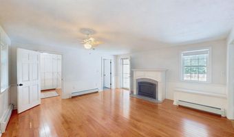 8 Clough St, Bow, NH 03304