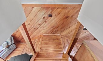 10463 Farm Road 1182, Aurora, MO 65605