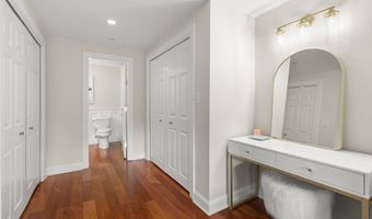 60 Merrimac St 701, Amesbury, MA 01913