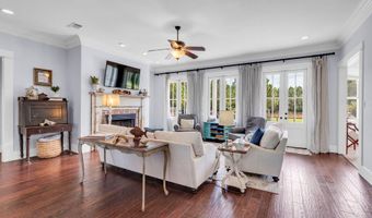 6408 Seawinds Blvd, Biloxi, MS 39532