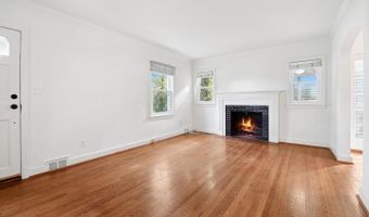 7000 EXETER Rd, Bethesda, MD 20814
