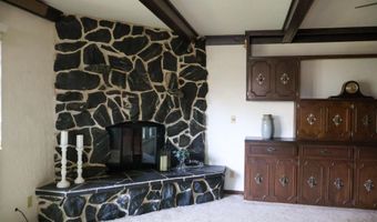 828 S 3rd St, Albion, NE 68620
