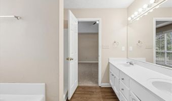 1097 Trestle Dr, Austell, GA 30106