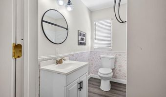 37 College St, Alexandria, OH 43001