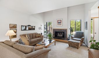 847 E WINDFIELD Pl, Appleton, WI 54911