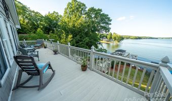 24264 Strand Dr, Albemarle, NC 28001
