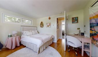 293 Burroughs Dr, Amherst, NY 14226