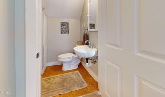 202 W Whittier Ave, Altoona, PA 16602