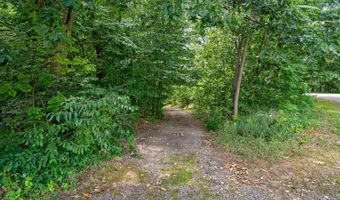 1765 Fairview Dr, Allegan, MI 49010