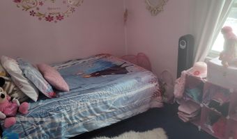 30 Grove Pl, Danbury, CT 06810