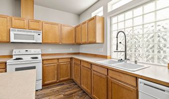935 67th St SE, Auburn, WA 98092