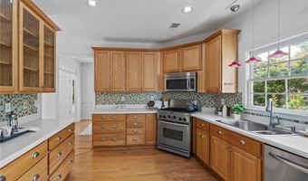 233 Ivy Glen Cir, Avondale Estates, GA 30002