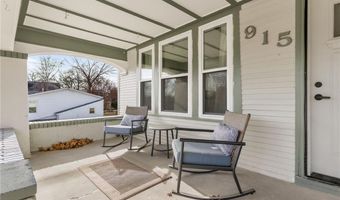 915 N 9th St, Atchison, KS 66002