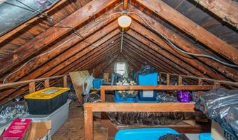 112 Main St, Bayonne, NJ 07035