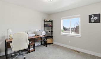 900 E 20th St, Burley, ID 83318