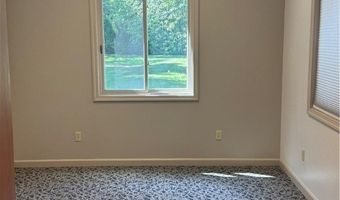 908 E Waterloo Rd, Akron, OH 44306