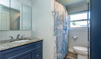 43 Deerfield Dr, Warwick, RI 02886