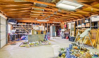 2722 N Saddleback Dr, Amargosa Valley, NV 89020