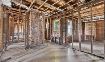 6 Amherst St, Augusta, ME 04330