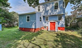 20 Stratford Rd, Cranston, RI 02905