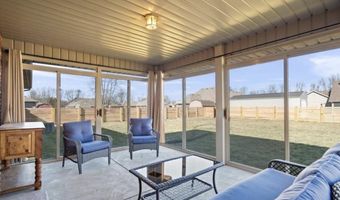3748 Campbell Dr, Anderson, IN 46012