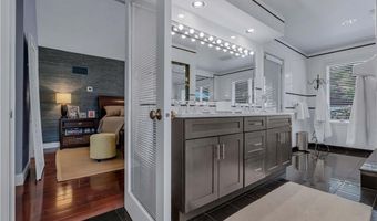 35 TIMBERLAND Dr, Lincoln, RI 02865