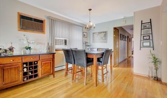 25 Linden St, Bayonne, NJ 07002