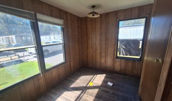 1600 Dunlevie Rd 16, Allenhurst, GA 31301