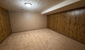 2304 High St, Beatrice, NE 68310