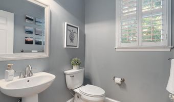 22 POTTERS Ln, Annapolis, MD 21403