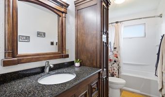2012 Nottingham Dr, Casper, WY 82609