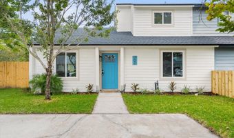 702 AQUATIC Dr, Atlantic Beach, FL 32233