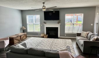4205 Hunt Club Pkwy, Bargersville, IN 46106