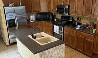 901 E 5th St, Altamont, KS 67330