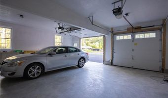 295 Hopkins Hollow Rd, Coventry, RI 02827