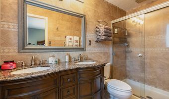 10817 LOWE St NE, Albuquerque, NM 87111