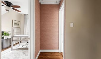 5706 9TH Rd N, Arlington, VA 22205