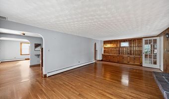 77 Whipple Rd, Billerica, MA 01821