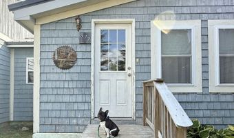 877 Grand Falls Rd, Baileyville, ME 04694