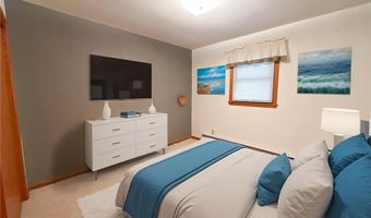 1225 Irving St, Alexandria, MN 56308