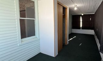 11 5th Ave W, Albia, IA 52531