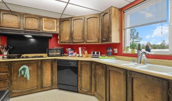 5722 Happy Valley Rd, Anderson, CA 96007