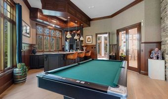 6830 N PURDY Pkwy, Appleton, WI 54913