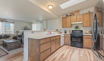 561 Yellow Jacket Rd, Dayton, NV 89403